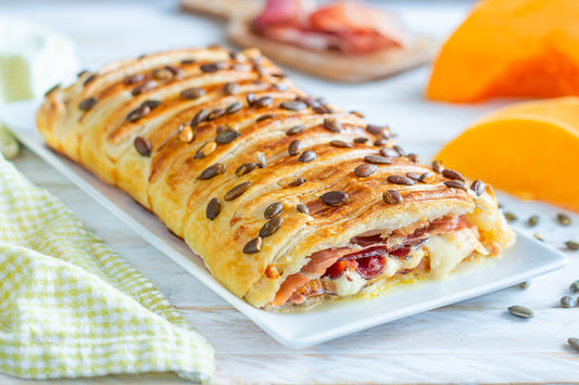 Strudel salato con zucca scamorza e speck